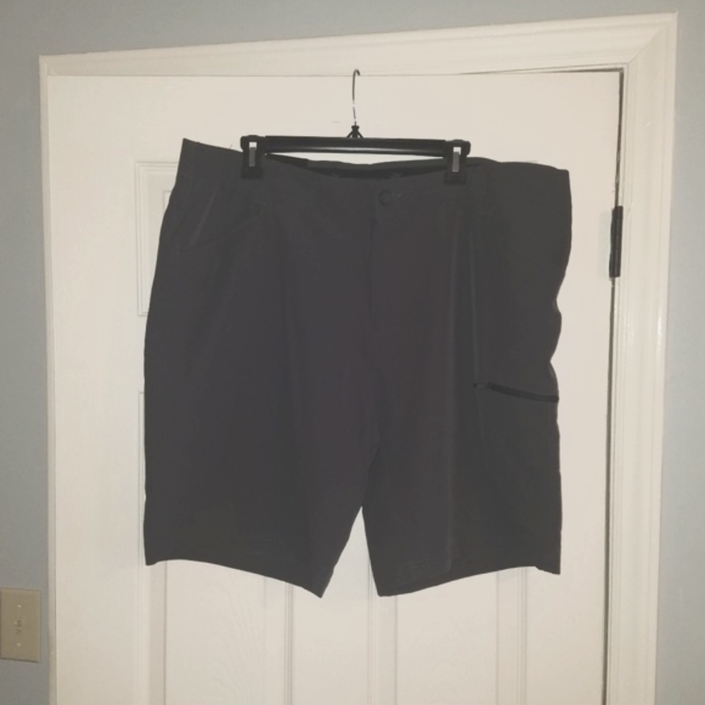 Men's Size 40 Travel Shorts